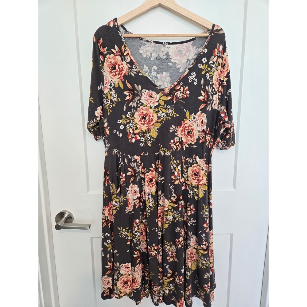 Torrid‎ Super Soft Knits Floral V-Neck Empire Waist Pocket Dress Grey Pink 1 1X
